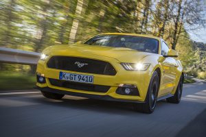 FordMustang_Fastback-Yellow_09