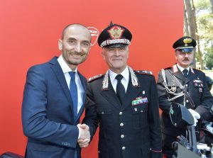 L'ad di Ducati, Claudio Domenicali, con il comandante generale dell'Arma, Tullio Del Sette