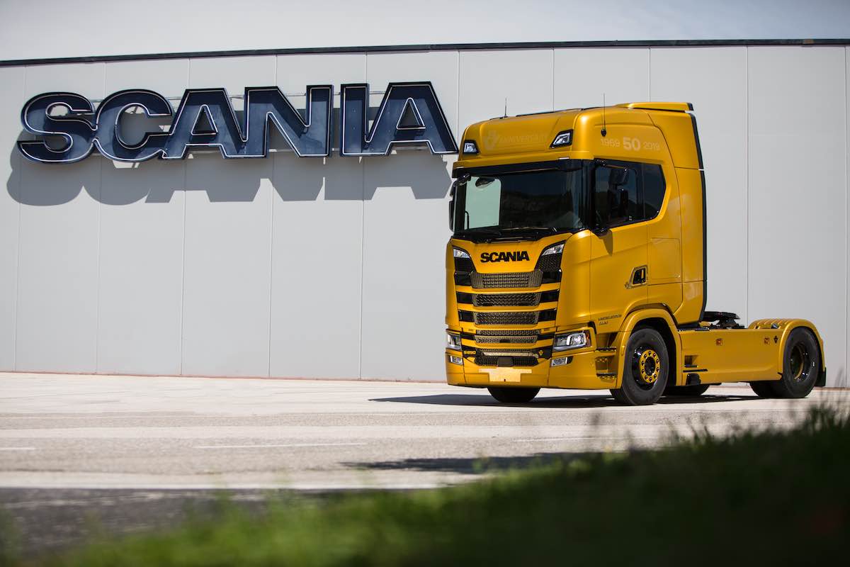 Scania-V8-Gold-Edition-2019