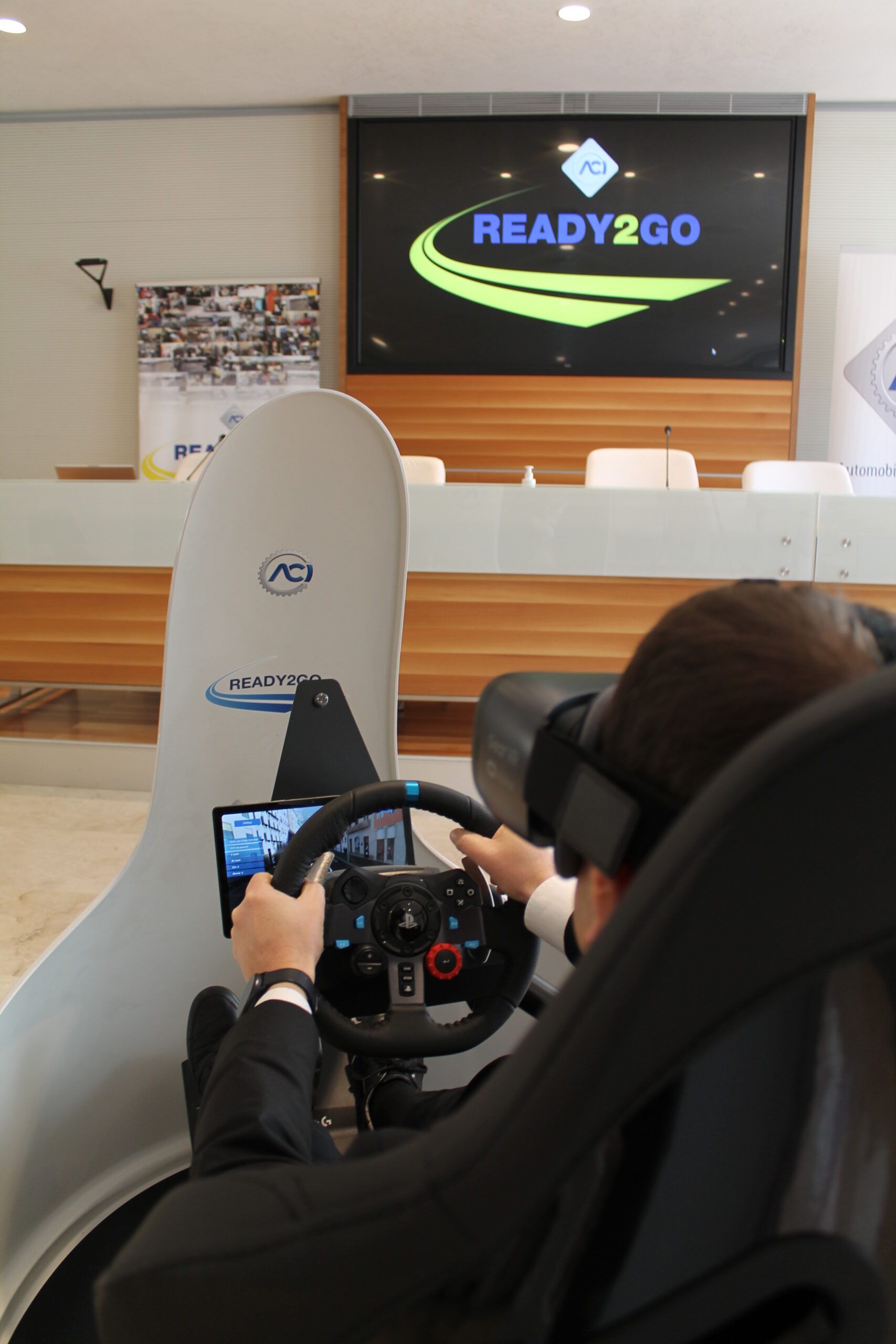 Ready2Go: simulatore di guida in realtà virtuale - Motori